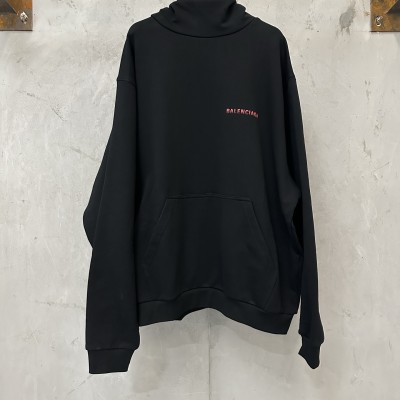 발렌시아가 26ss 로고 그라데이