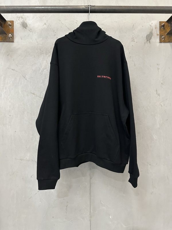 발렌시아가 26ss 로고 그라데이