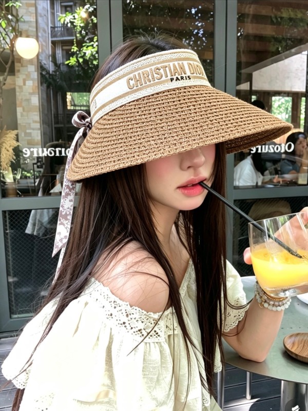 디올 자수 레터 대형 빈톱 햇