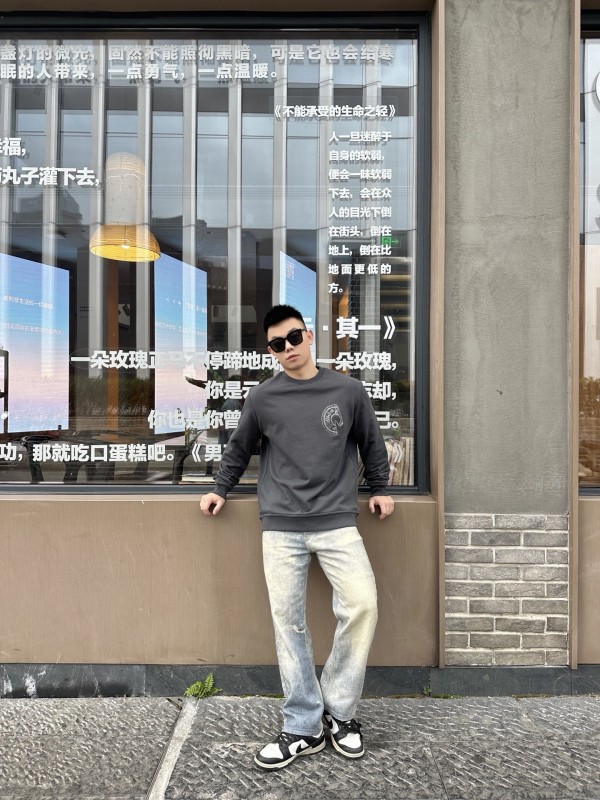 모델 착용 이미지