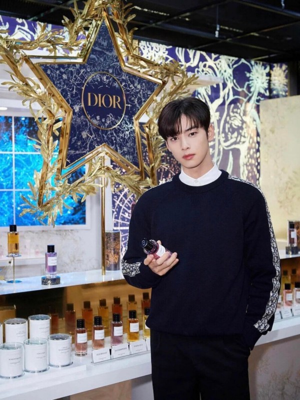 차은우, 장쩌이, 휴닝카이, 김민
