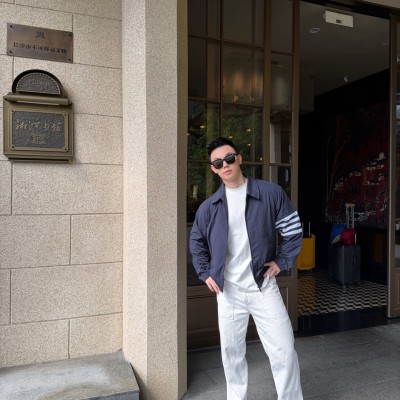 톰브라운 사선 스트라이프 집업