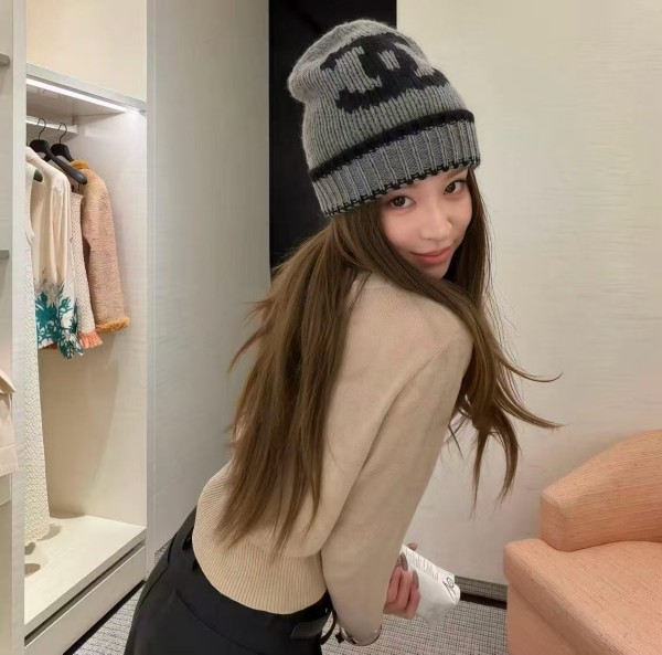 샤넬 가을겨울 신상 스트라이프