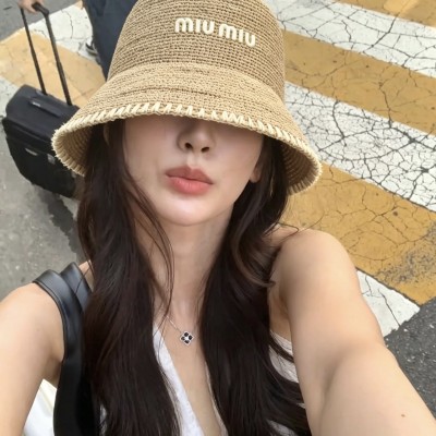 미우미우 자수 로고 라피아 밀짚
